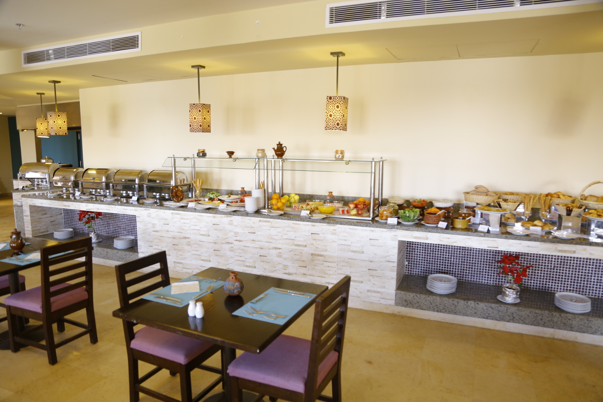 Restaurant Buffet at Byoum Lakeside Hotel Al Fayoum